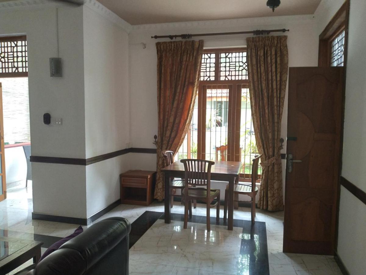 Vijai Resort Negombo Exterior foto